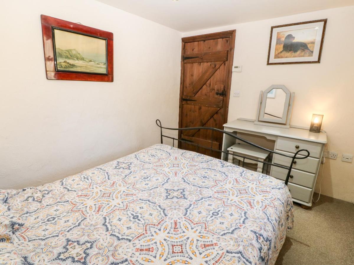 Bwthyn Yr Helyg Willow Cottage Llannor 外观 照片