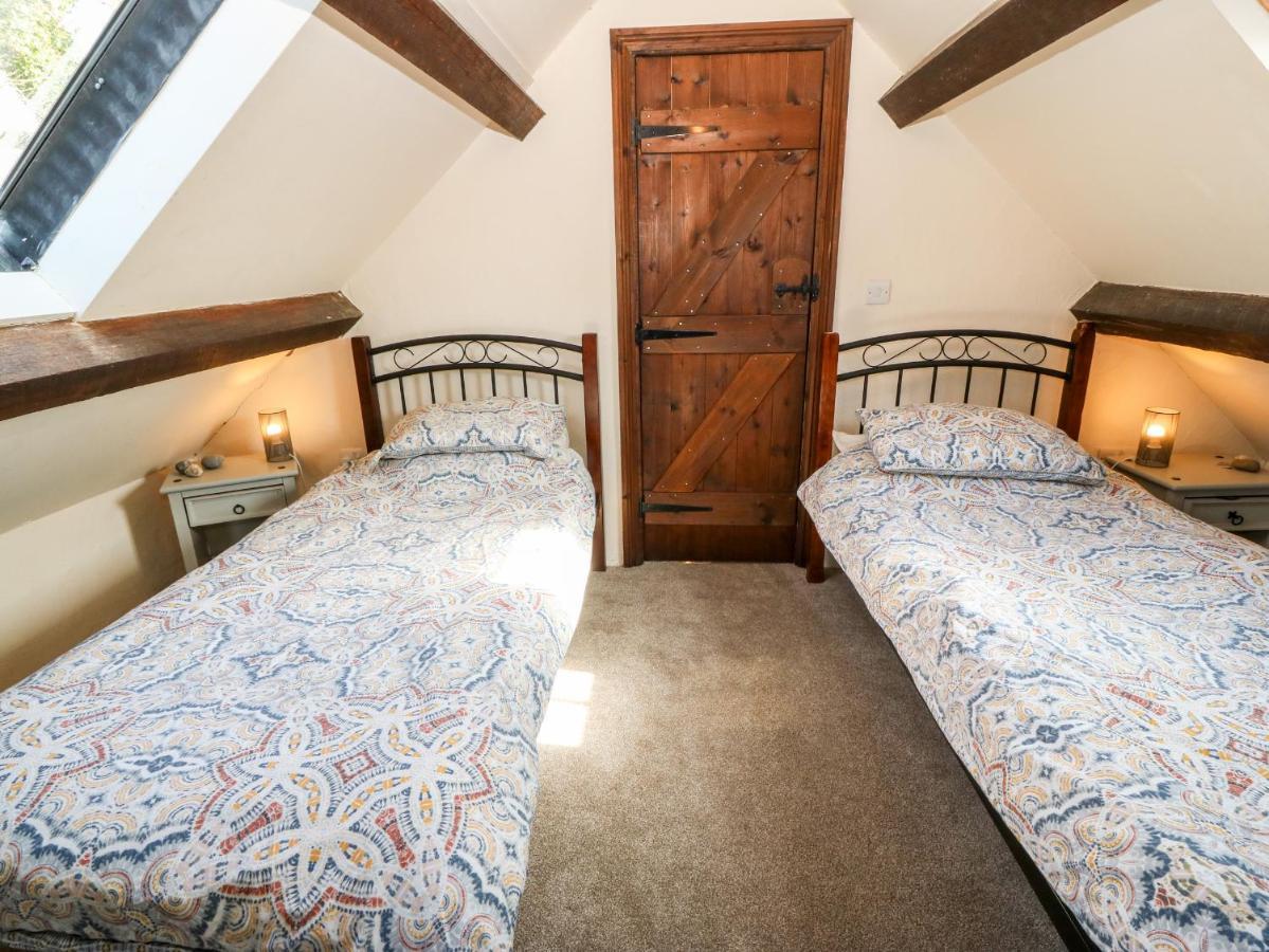 Bwthyn Yr Helyg Willow Cottage Llannor 外观 照片